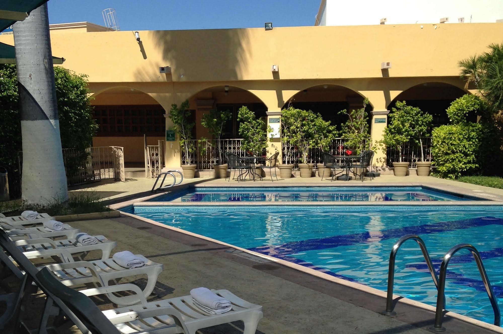 Gamma Ciudad Obregon Hotell Exteriör bild